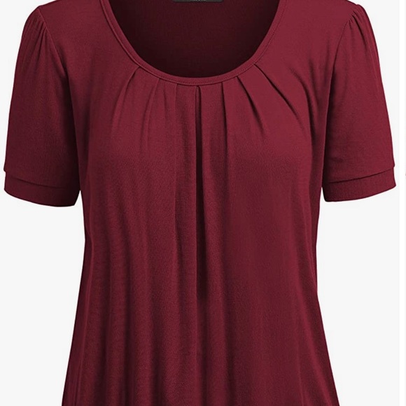 Flowy wine color top. - Picture 3 of 5
